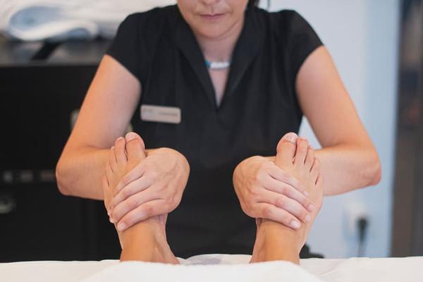 MASSAGGIO PODALE MASSAGGIO PODALE